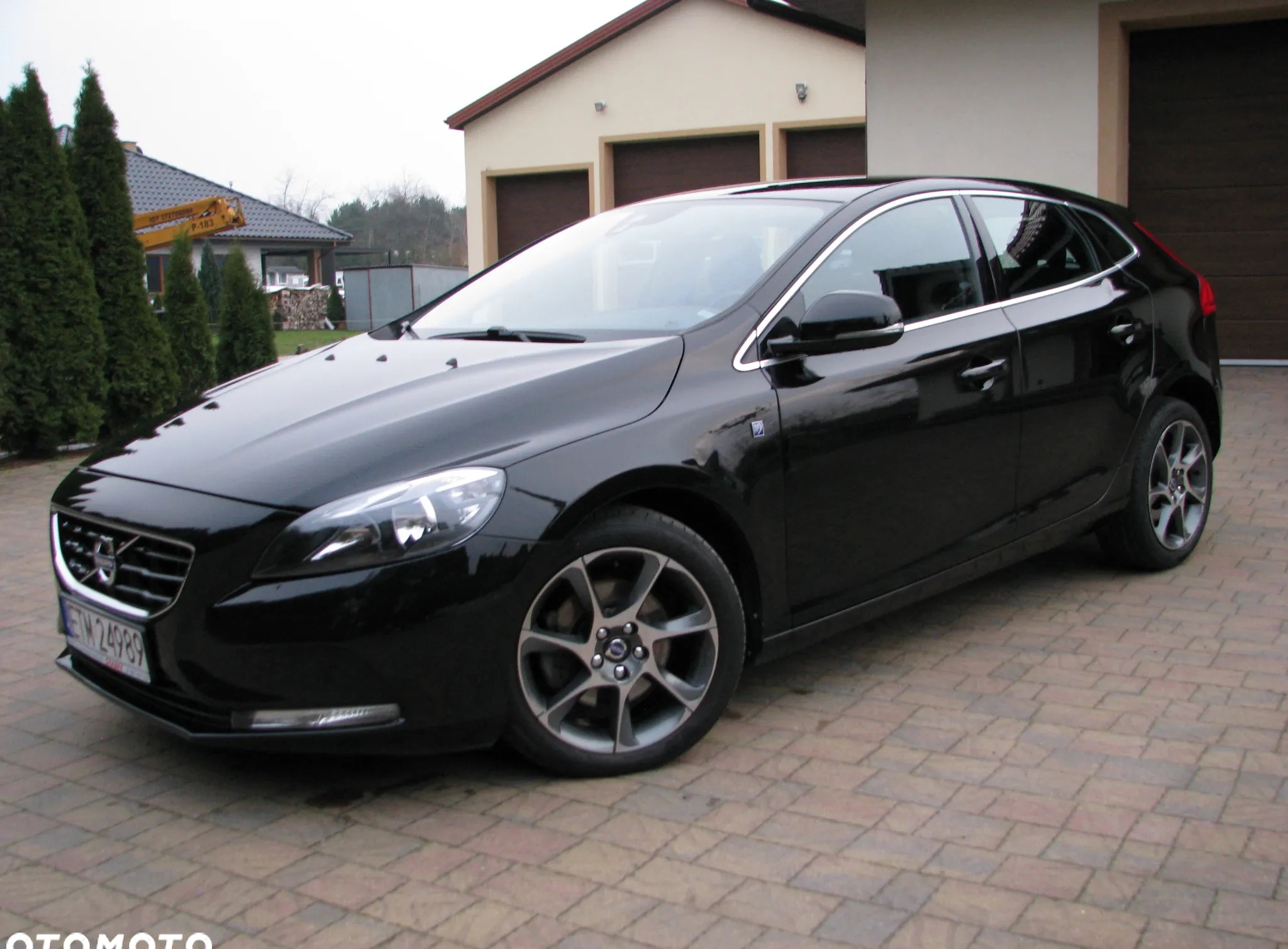 Volvo V40 cena 59900 przebieg: 110000, rok produkcji 2016 z Piotrków Trybunalski małe 301